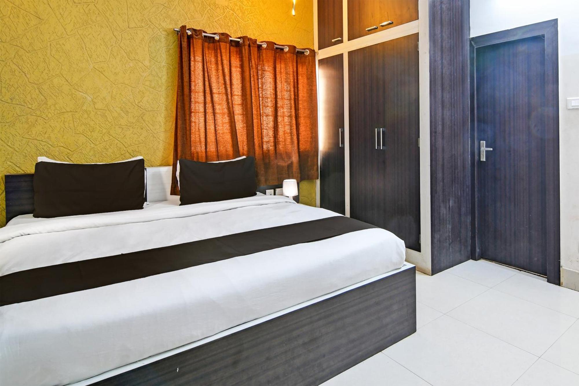 Hotel O Home Bm-X Khandagiri Exteriör bild